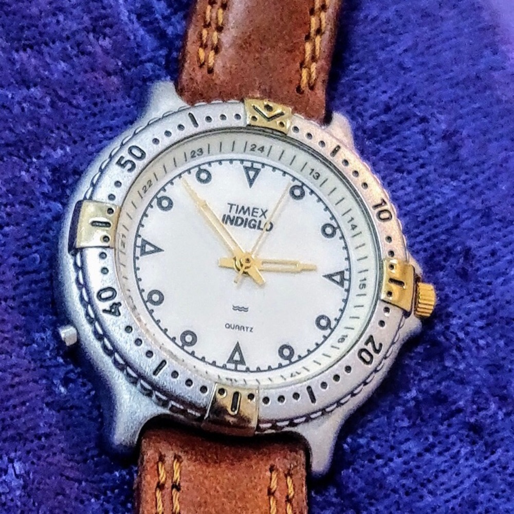 Timex vintage indigo women's watch 
New battery, fully working